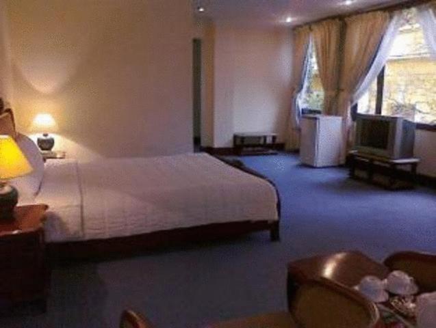 Golden Key Hotel Ханой Екстериор снимка